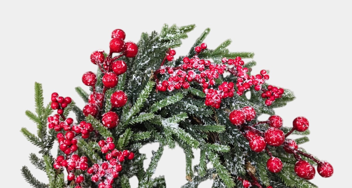 Christmas Wreath with Red Berries (1 Pc)